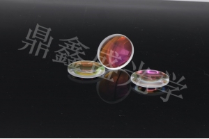Laser cutting focusing lens